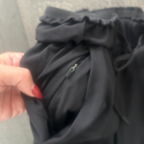 LuluLemon Studio Joggers - Picture 4 of 5